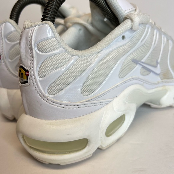 Nike Air Max Plus Womens Triple White 2021 DM2362-100 Sz 7.5M No Box Excellent - Picture 3 of 14